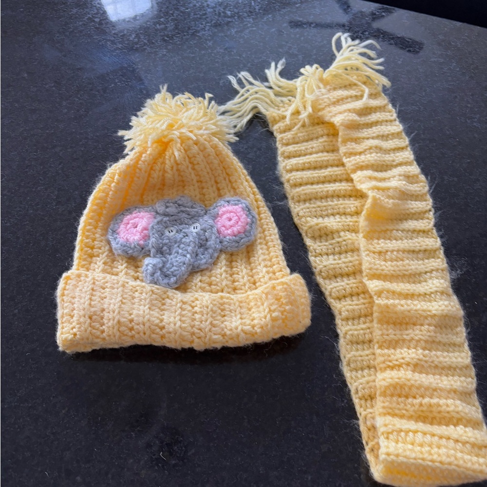 Yellow Knitted Kids Hat and Scarf Set with Elephant Design